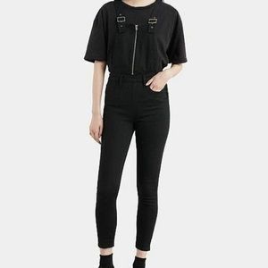 Black Levi’s overalls